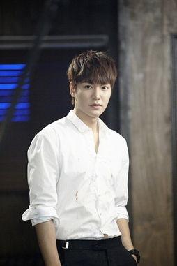 李敏镐图片手机壁纸,壁纸中的浪漫邂逅