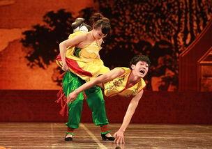 二人转图片,二人转中的幽默智慧